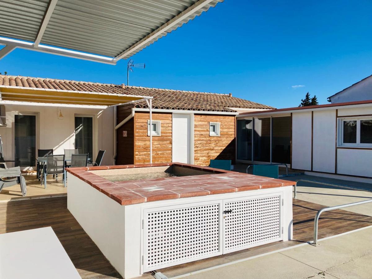 Gite Blanco Y Madera Narbonne Exterior photo